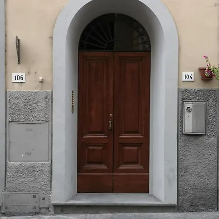 Centro Storico Con Bagno 20 Minuti Da Firenze Gasthof