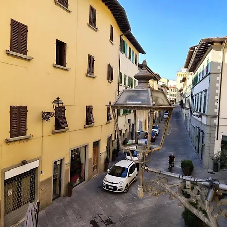 Centro Storico Con Bagno 20 Minuti Da Firenze 波塔斯维